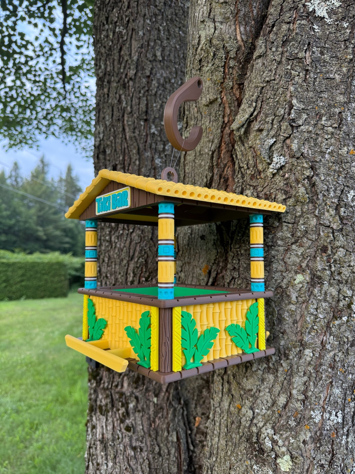 Tiki Bar Bird Feeder – Tropical vibes for your yard